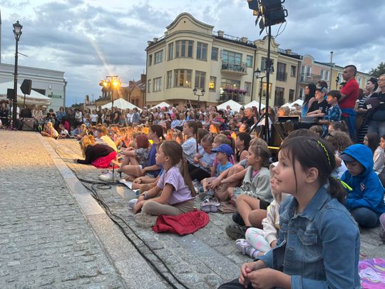 Chełm. XV Międzynarodowy Festiwal Śladami Singera na Placu Łuczkowskiego [GALERIA ZDJĘĆ]