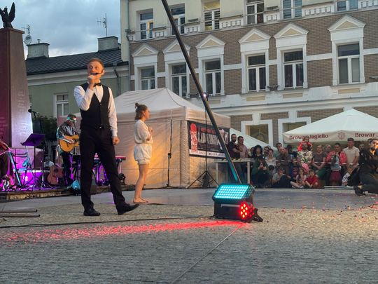 Chełm. XV Międzynarodowy Festiwal Śladami Singera na Placu Łuczkowskiego [GALERIA ZDJĘĆ]