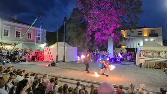 Chełm. XV Międzynarodowy Festiwal Śladami Singera na Placu Łuczkowskiego [GALERIA ZDJĘĆ]