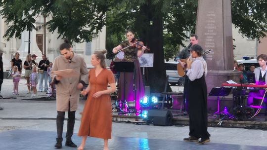 Chełm. XV Międzynarodowy Festiwal Śladami Singera na Placu Łuczkowskiego [GALERIA ZDJĘĆ]