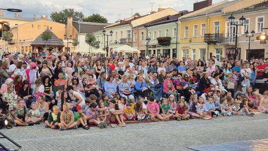 Chełm. XV Międzynarodowy Festiwal Śladami Singera na Placu Łuczkowskiego [GALERIA ZDJĘĆ]