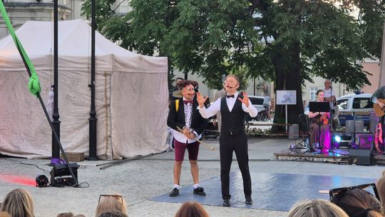 Chełm. XV Międzynarodowy Festiwal Śladami Singera na Placu Łuczkowskiego [GALERIA ZDJĘĆ]