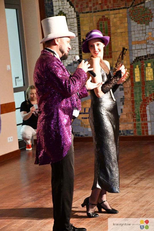 Krasnystaw.  Koncert "Kiepura na wynos" z Rynku Miejskiego przeniósł się do KDK [GALERIA ZDJĘĆ]