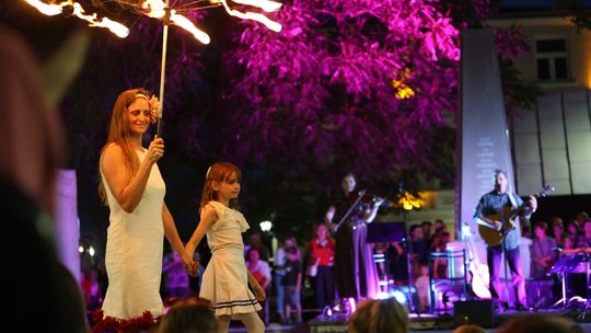 XV Międzynarodowy Festiwal Śladami Singera. Magia na Placu Łuczkowskiego [GALERIA ZDJĘĆ]