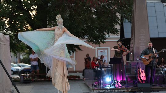 XV Międzynarodowy Festiwal Śladami Singera. Magia na Placu Łuczkowskiego [GALERIA ZDJĘĆ]