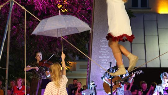 XV Międzynarodowy Festiwal Śladami Singera. Magia na Placu Łuczkowskiego [GALERIA ZDJĘĆ]