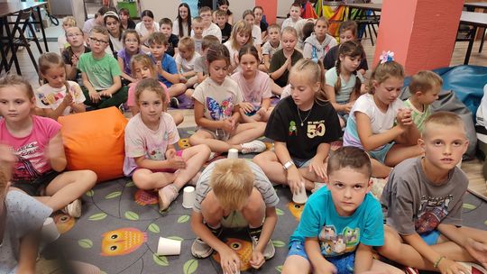 Wakacyjna podróż dookoła świata z GOKiS w Hannie