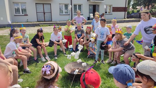 Wakacyjna podróż dookoła świata z GOKiS w Hannie