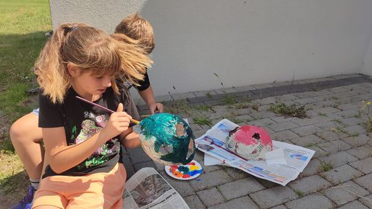 Wakacyjna podróż dookoła świata z GOKiS w Hannie