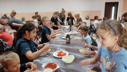 Wakacyjna podróż dookoła świata z GOKiS w Hannie