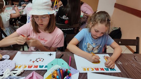 Wakacyjna podróż dookoła świata z GOKiS w Hannie