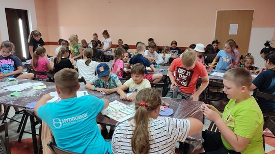 Wakacyjna podróż dookoła świata z GOKiS w Hannie