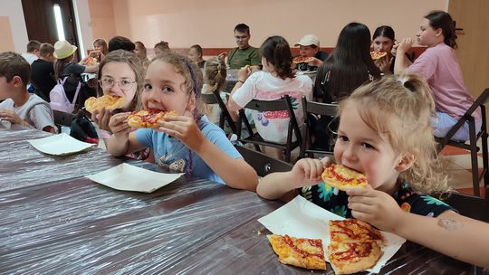 Wakacyjna podróż dookoła świata z GOKiS w Hannie