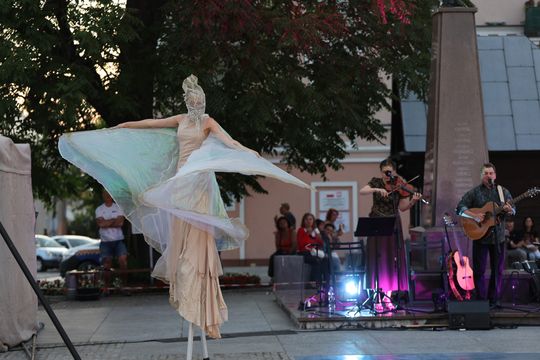 XV Międzynarodowy Festiwal Śladami Singera. Magia na Placu Łuczkowskiego [GALERIA ZDJĘĆ]