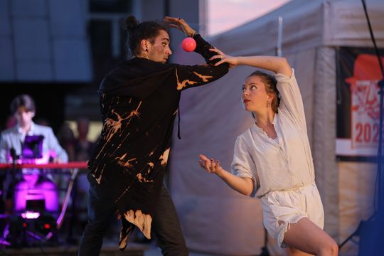 XV Międzynarodowy Festiwal Śladami Singera. Magia na Placu Łuczkowskiego [GALERIA ZDJĘĆ]