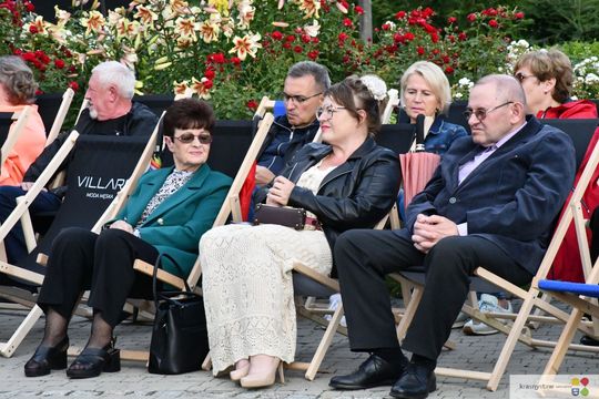 Krasnystaw. „Śluby panieńskie” Aleksandra Fredry w ogrodzie Dworku Starościńskiego [GALERIA ZDJĘĆ]