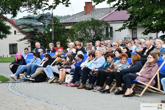 Krasnystaw. „Śluby panieńskie” Aleksandra Fredry w ogrodzie Dworku Starościńskiego [GALERIA ZDJĘĆ]
