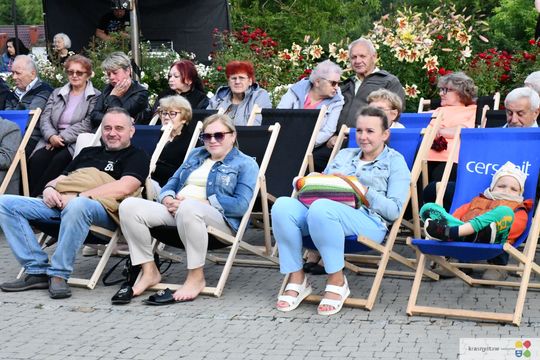 Krasnystaw. „Śluby panieńskie” Aleksandra Fredry w ogrodzie Dworku Starościńskiego [GALERIA ZDJĘĆ]