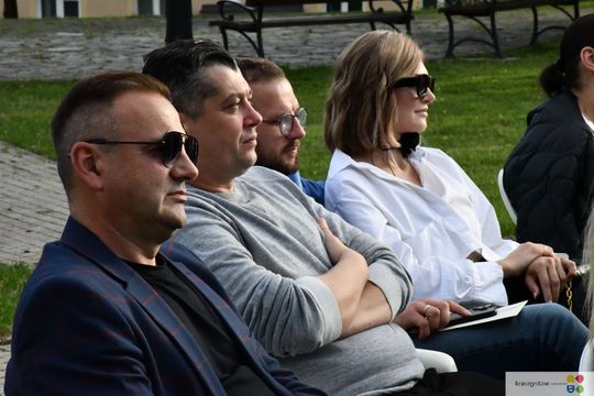 Krasnystaw. „Śluby panieńskie” Aleksandra Fredry w ogrodzie Dworku Starościńskiego [GALERIA ZDJĘĆ]