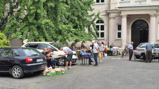 Trwają w Chełmie Targi Staroci. Co można dzisiaj na nich znaleźć? [GALERIA ZDJĘĆ]