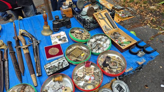 Trwają w Chełmie Targi Staroci. Co można dzisiaj na nich znaleźć? [GALERIA ZDJĘĆ]