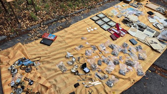 Trwają w Chełmie Targi Staroci. Co można dzisiaj na nich znaleźć? [GALERIA ZDJĘĆ]