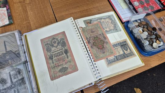 Trwają w Chełmie Targi Staroci. Co można dzisiaj na nich znaleźć? [GALERIA ZDJĘĆ]