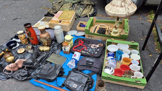 Trwają w Chełmie Targi Staroci. Co można dzisiaj na nich znaleźć? [GALERIA ZDJĘĆ]