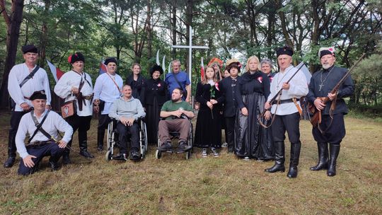 Janówka pamięta: Piknik historyczny w 162. rocznicę zrywu powstańców [ZDJĘCIA]