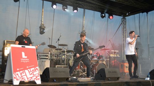 Gm. Gorzków. Mocne brzmienia w Kraszczadach [GALERIA ZDJĘĆ]