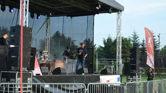 Gm. Gorzków. Mocne brzmienia w Kraszczadach [GALERIA ZDJĘĆ]