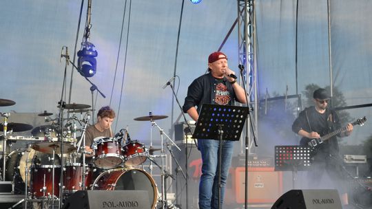 Gm. Gorzków. Mocne brzmienia w Kraszczadach [GALERIA ZDJĘĆ]