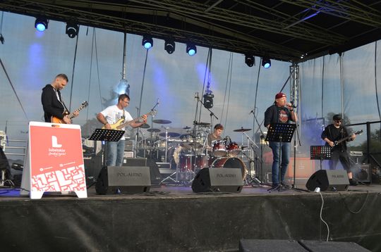 Gm. Gorzków. Mocne brzmienia w Kraszczadach [GALERIA ZDJĘĆ]