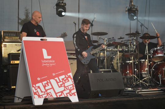 Gm. Gorzków. Mocne brzmienia w Kraszczadach [GALERIA ZDJĘĆ]