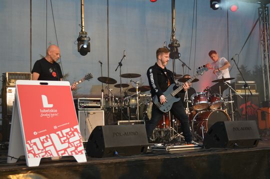 Gm. Gorzków. Mocne brzmienia w Kraszczadach [GALERIA ZDJĘĆ]