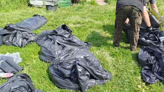 Interwencja radnego Marcina Łopackiego na rzece Uherce i na zbiorniku w Stańkowie [GALERIA ZDJĘĆ]