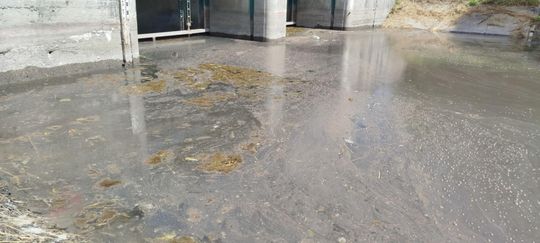 Interwencja radnego Marcina Łopackiego na rzece Uherce i na zbiorniku w Stańkowie [GALERIA ZDJĘĆ]