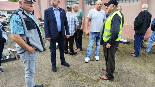 Gm. Chełm. Na Gminnej pohandlowali tylko raz. Znowu przeniesiono targowisko dla rolników [ZDJĘCIA]