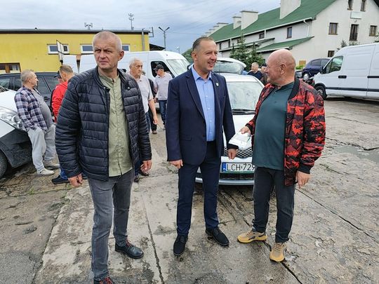 Gm. Chełm. Na Gminnej pohandlowali tylko raz. Znowu przeniesiono targowisko dla rolników [ZDJĘCIA]