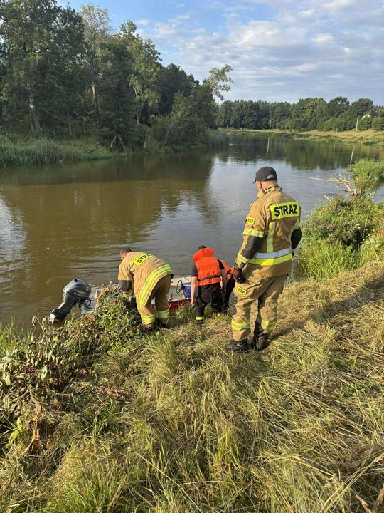 Szokujące odkrycie. Z Bugu wyłowiono zwłoki [GALERIA]
