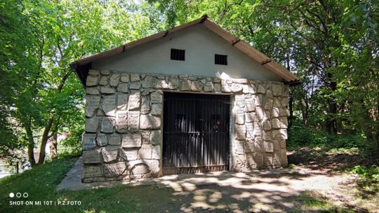 Gm. Izbica. Wojciech Werus opowiada o fabryce, drogach i śladach przeszłości. Miasteczko z historycznym klimatem [ZDJĘCIA]