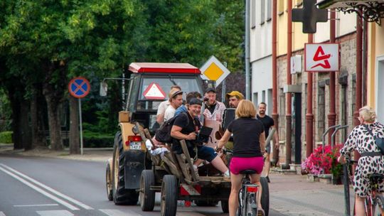 ZEW NATURY. Festiwal Sztuk Naturalnych we Włodawie 2025 - Konkurs kulinarny, Dr Gree, Nicponie i DJ Positivo [GALERIA ZDJĘĆ]