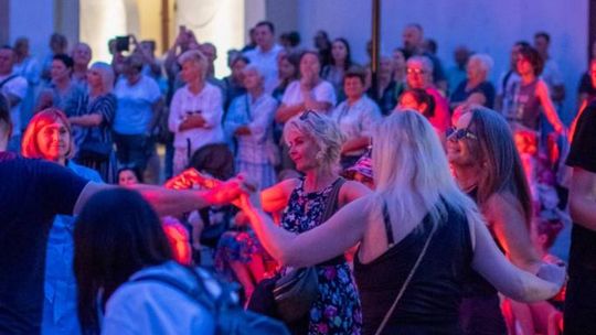 ZEW NATURY. Festiwal Sztuk Naturalnych we Włodawie 2025 - Konkurs kulinarny, Dr Gree, Nicponie i DJ Positivo [GALERIA ZDJĘĆ]