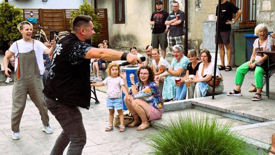 ZEW NATURY. Festiwal Sztuk Naturalnych we Włodawie 2025 - Konkurs kulinarny, Dr Gree, Nicponie i DJ Positivo [GALERIA ZDJĘĆ]