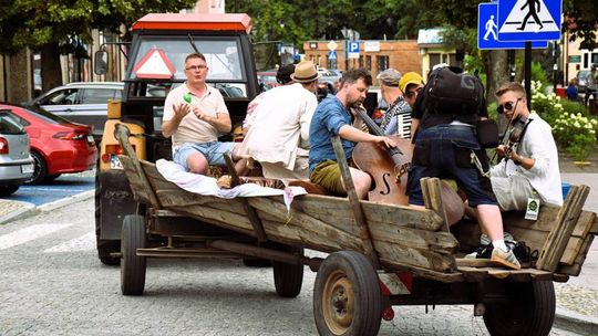 ZEW NATURY. Festiwal Sztuk Naturalnych we Włodawie 2025 - Konkurs kulinarny, Dr Gree, Nicponie i DJ Positivo [GALERIA ZDJĘĆ]