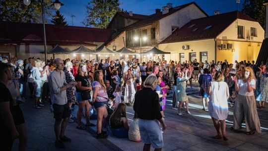 ZEW NATURY. Festiwal Sztuk Naturalnych we Włodawie 2025 - Konkurs kulinarny, Dr Gree, Nicponie i DJ Positivo [GALERIA ZDJĘĆ]