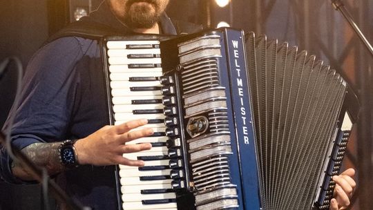 ZEW NATURY. Festiwal Sztuk Naturalnych we Włodawie 2025 - Konkurs kulinarny, Dr Gree, Nicponie i DJ Positivo [GALERIA ZDJĘĆ]