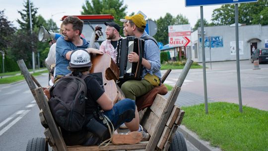 ZEW NATURY. Festiwal Sztuk Naturalnych we Włodawie 2025 - Konkurs kulinarny, Dr Gree, Nicponie i DJ Positivo [GALERIA ZDJĘĆ]