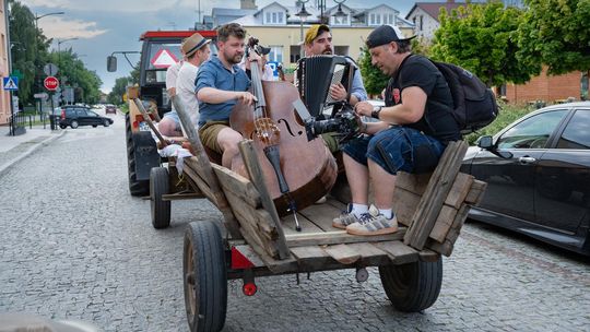 ZEW NATURY. Festiwal Sztuk Naturalnych we Włodawie 2025 - Konkurs kulinarny, Dr Gree, Nicponie i DJ Positivo [GALERIA ZDJĘĆ]