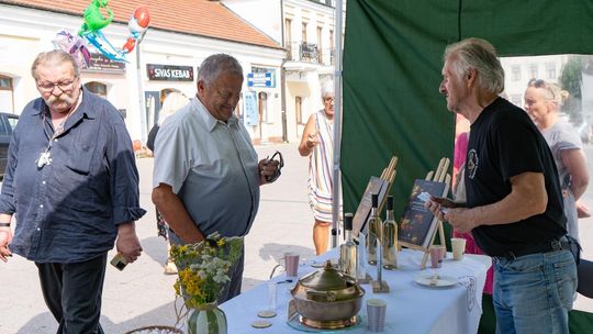 ZEW NATURY. Festiwal Sztuk Naturalnych we Włodawie 2025 - Konkurs kulinarny, Dr Gree, Nicponie i DJ Positivo [GALERIA ZDJĘĆ]